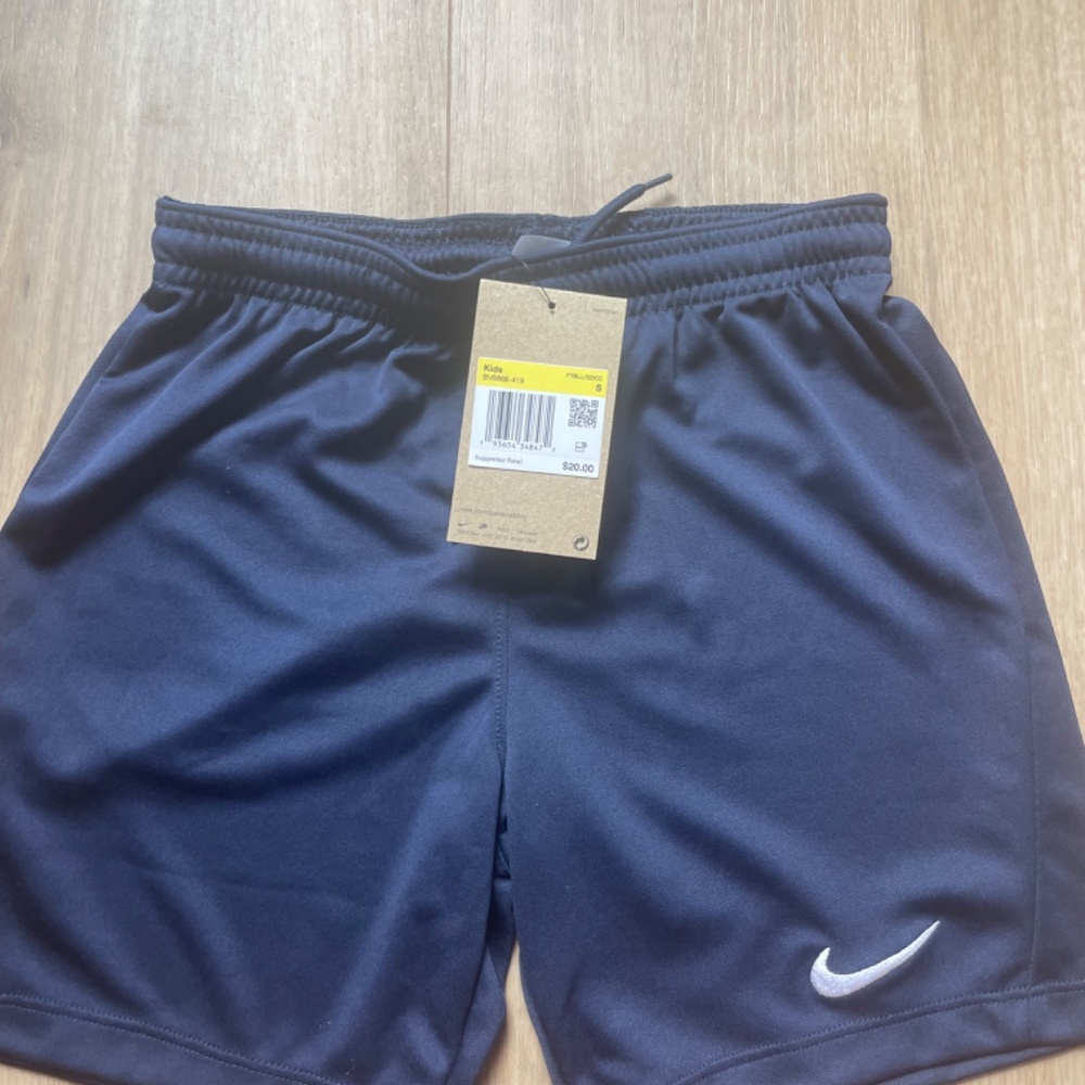 NWT Nike kids dri fit shorts - Picture 2 of 3